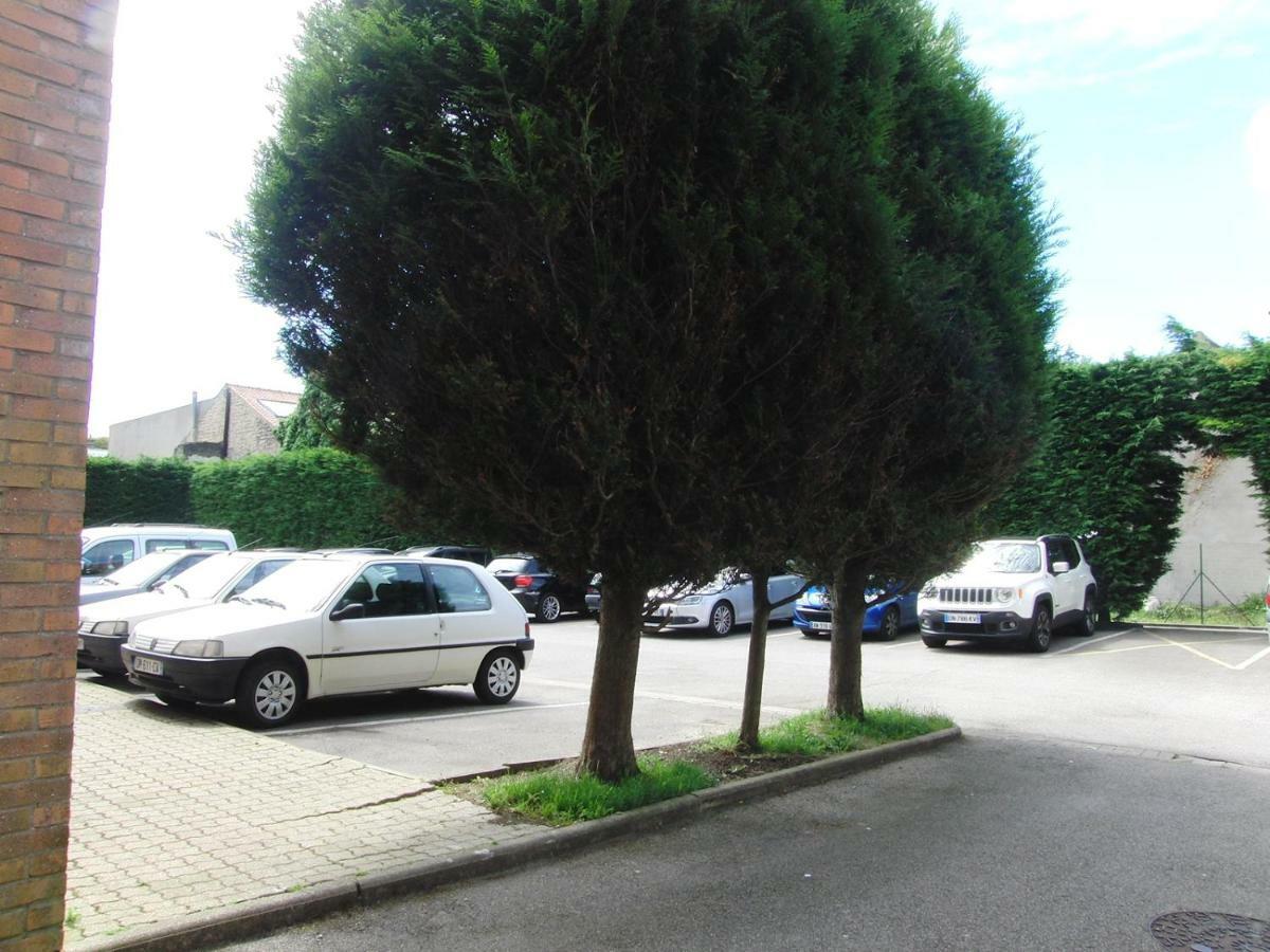 Une Petite Halte Apartman Calais Kültér fotó